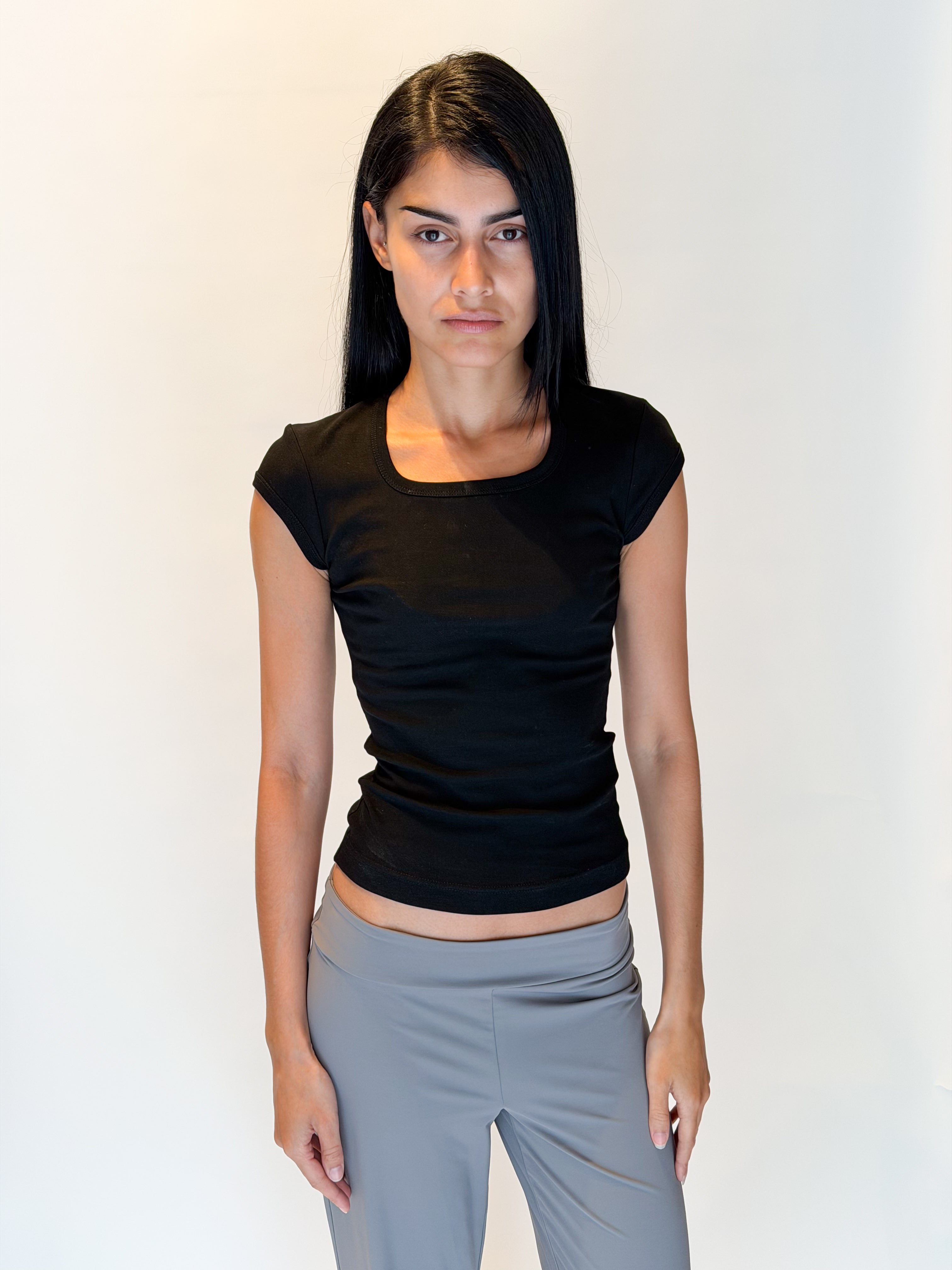 Idamarie Tee, Black