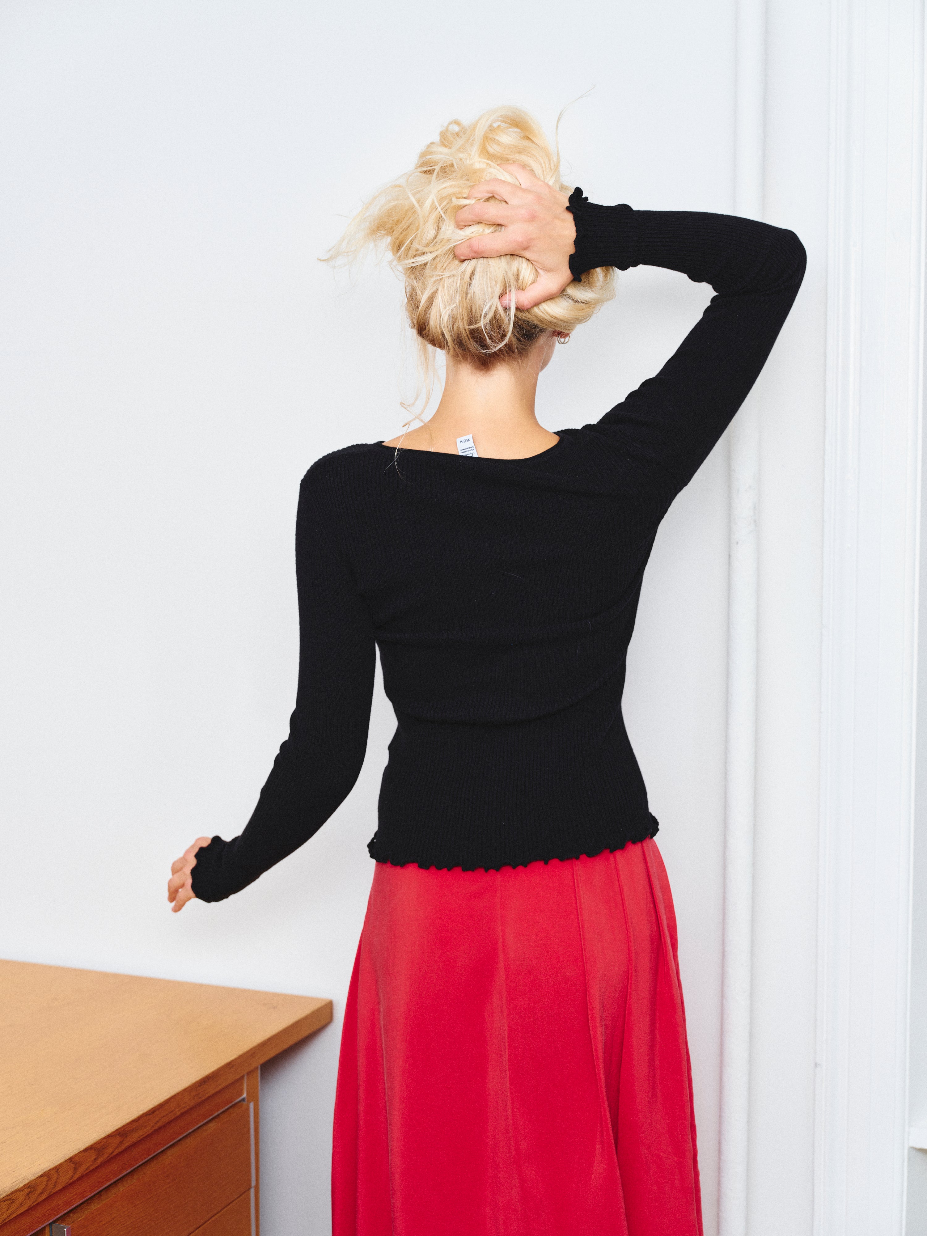 Bella Longsleeve, Black (Launching Monday September 7 at 8pm)