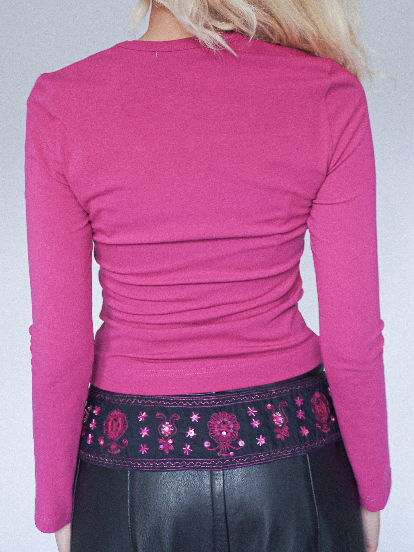 Johanne Tee, Fuchsia