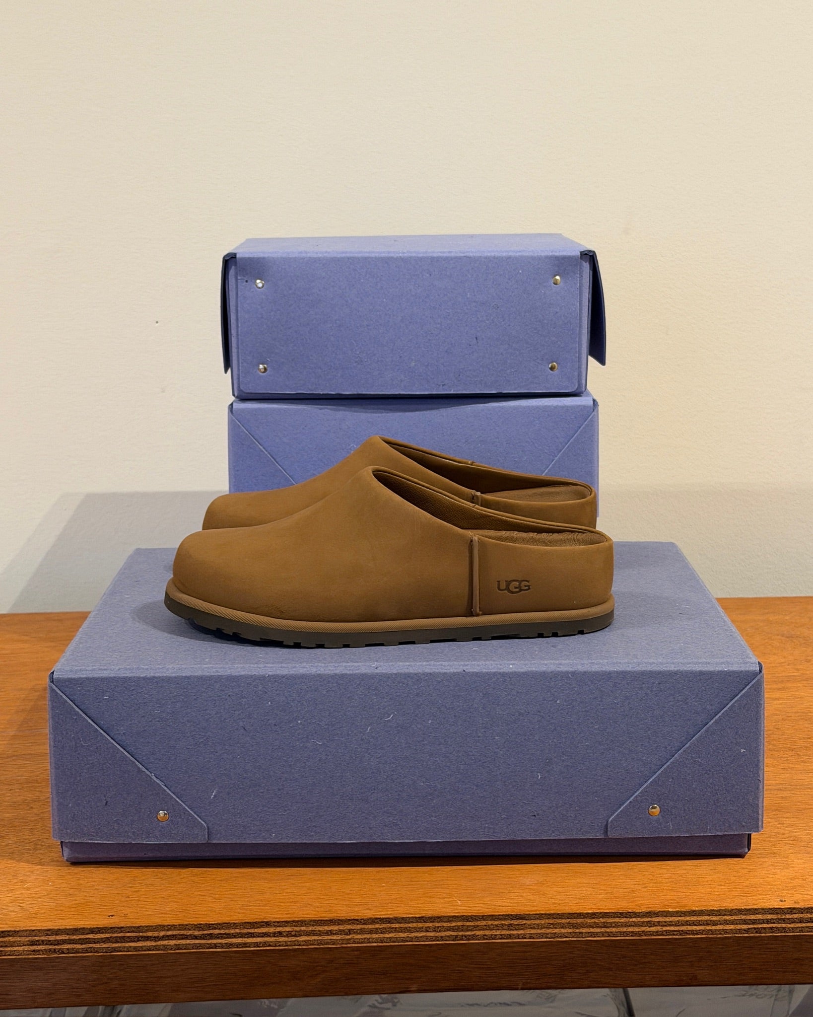 UGG Otzo Clog women dark chestnut brown nubuck slip-on