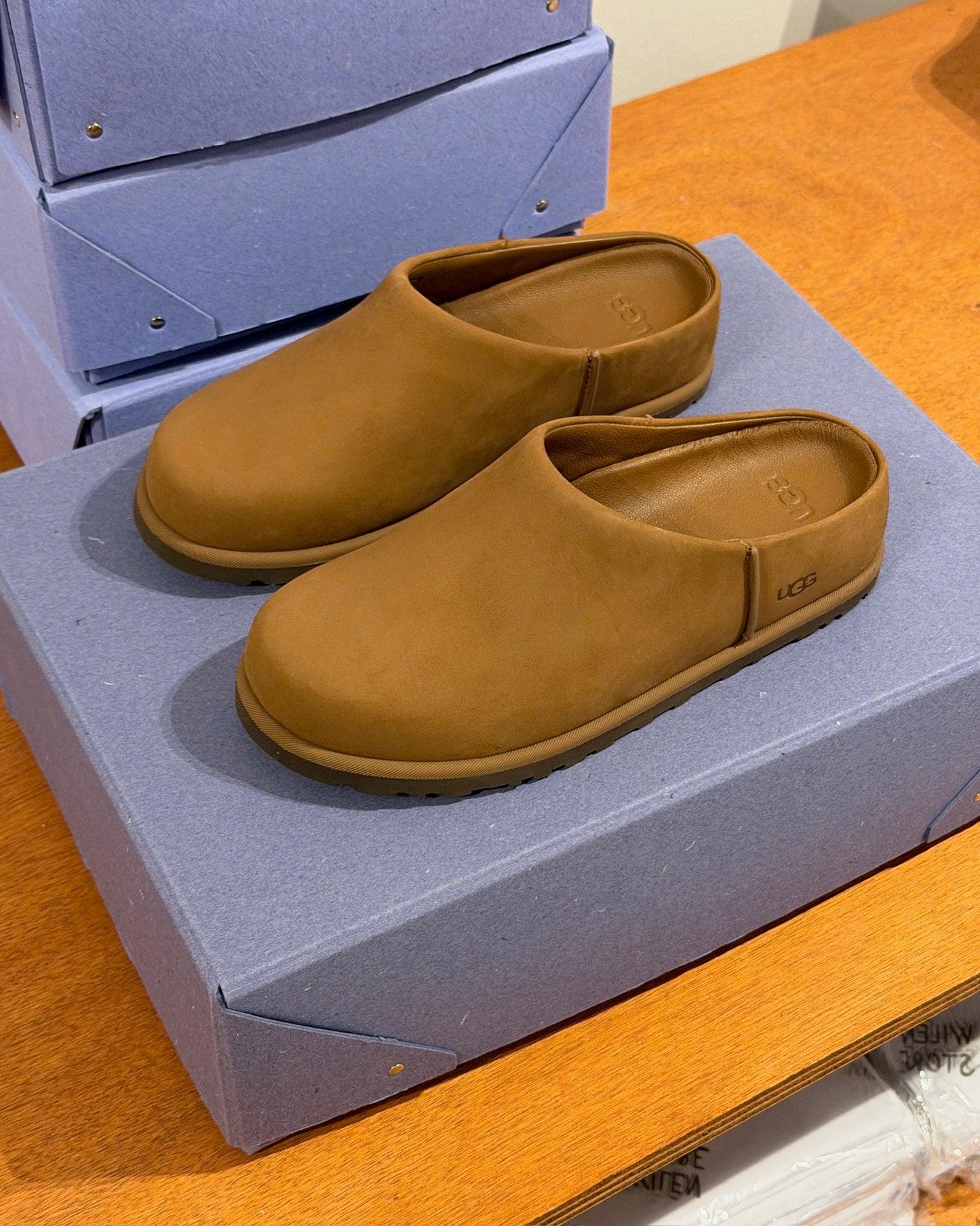 UGG Otzo Clog women dark chestnut brown nubuck slip-on