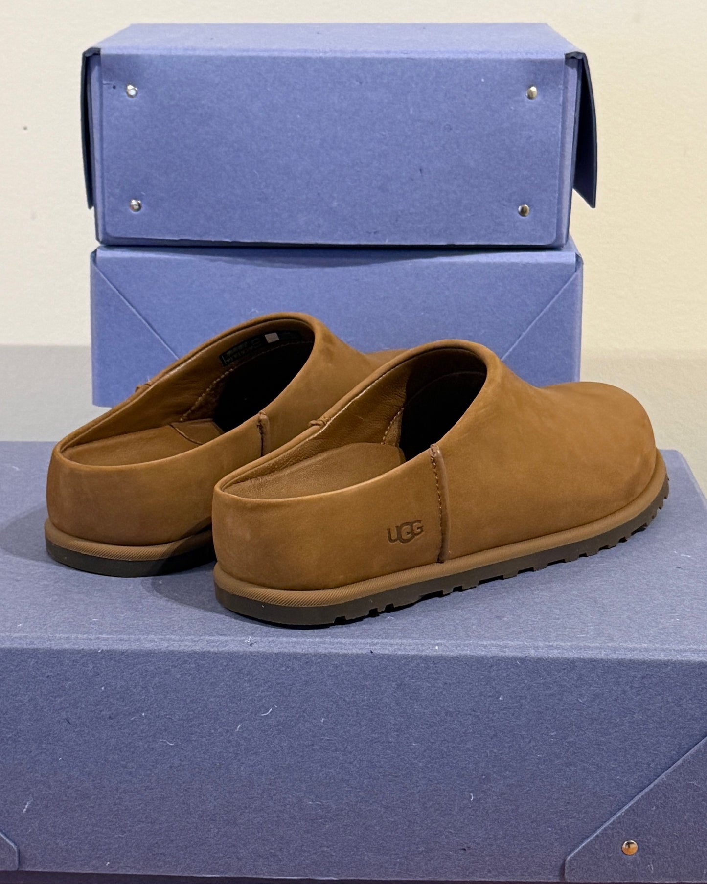 UGG Otzo Clog women dark chestnut brown nubuck slip-on