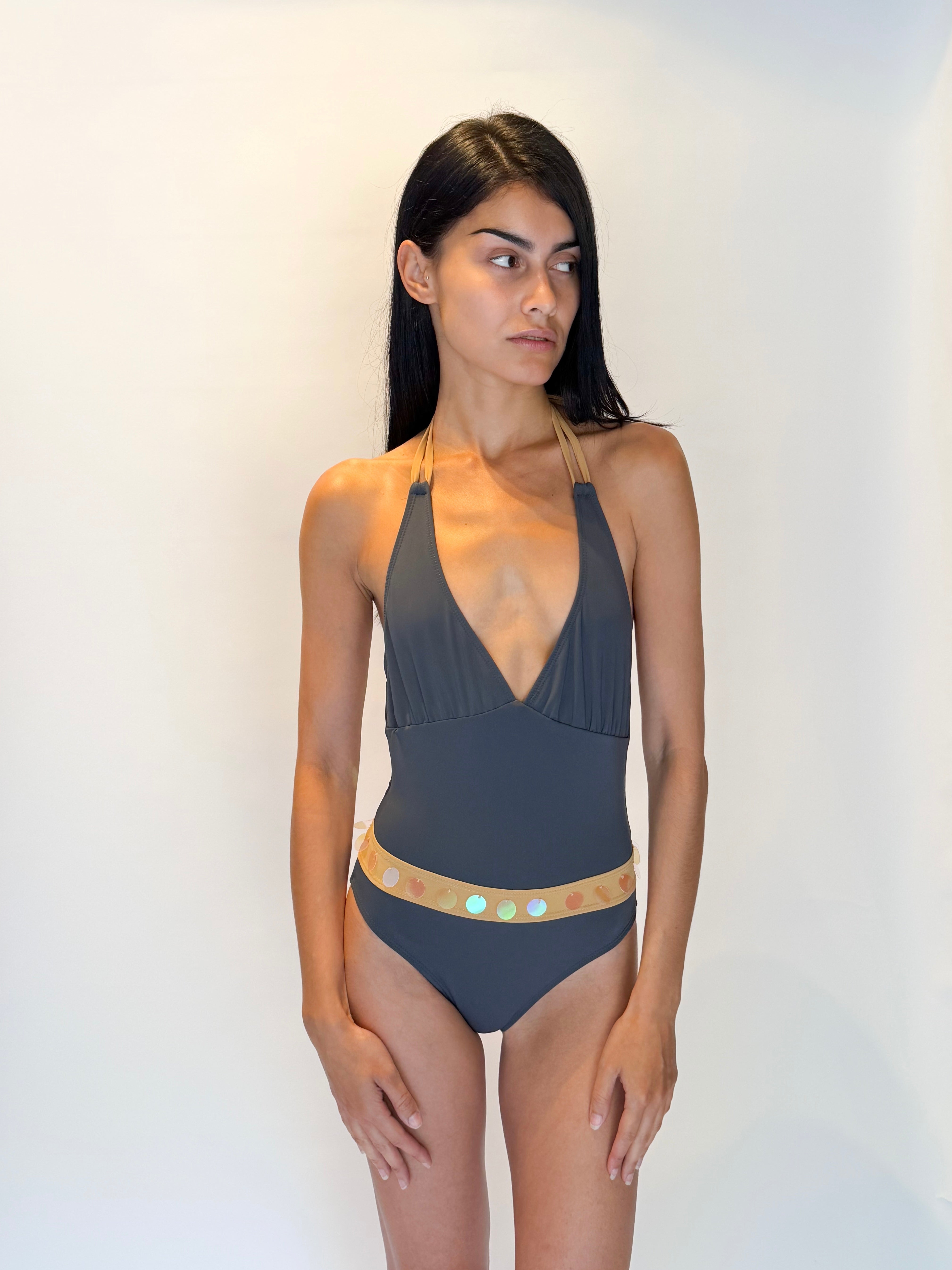 SWIMSUIT 01