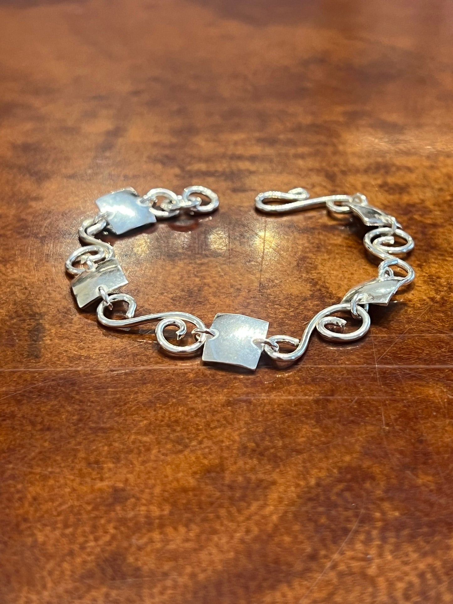 WS Swirl bracelet (RESTOCKING SOON)