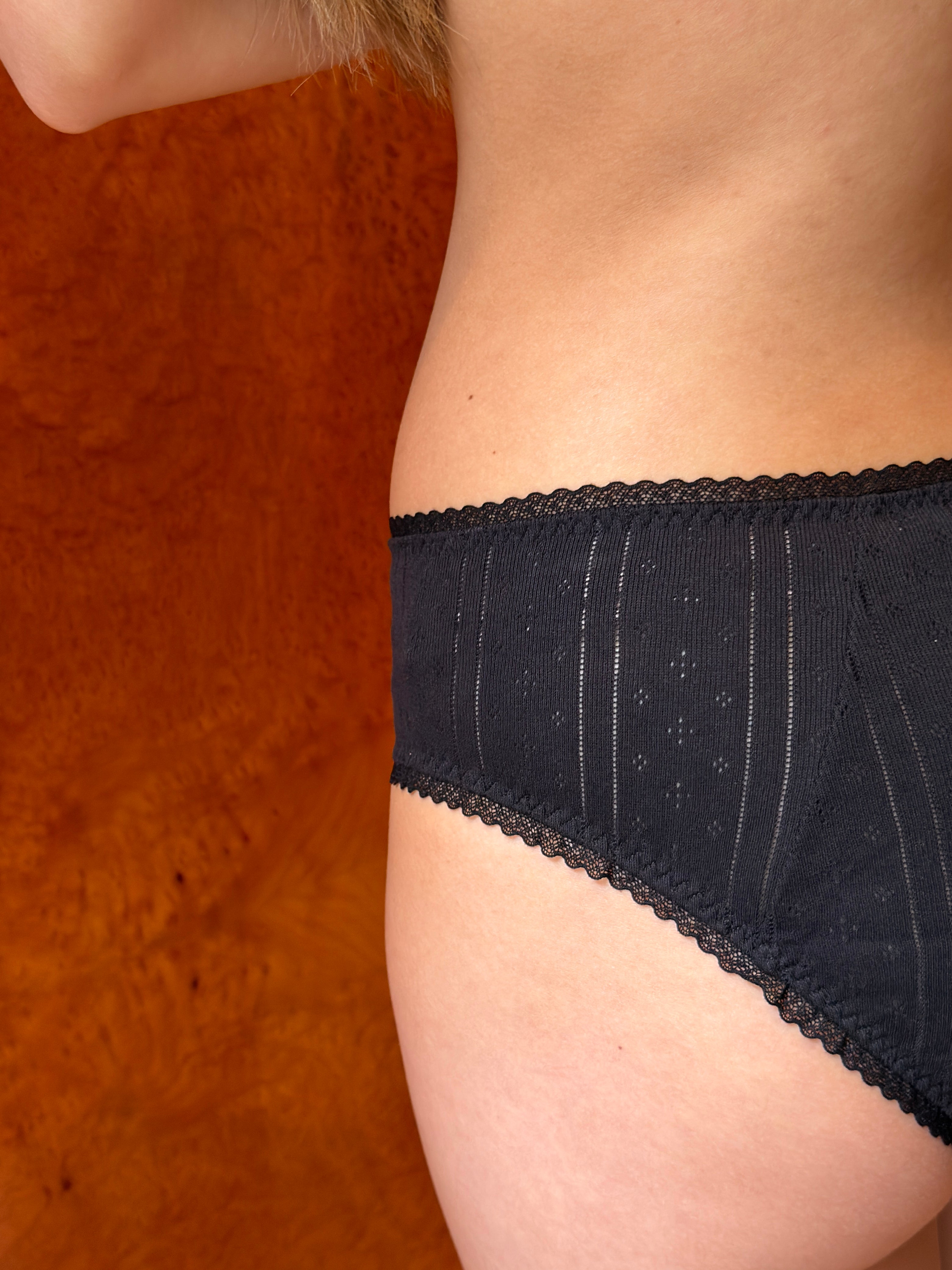 COUCOU - The Cozy Brief, Black
